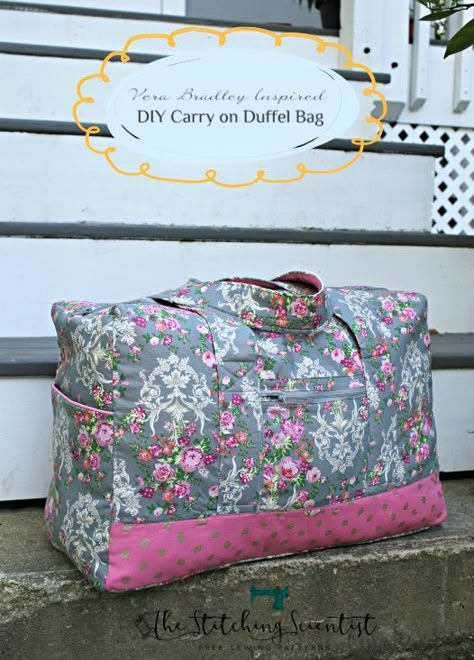 Vera Bradley Duffel free pattern Quilted Weekender Bag Pattern, Patchwork Duffle Bag Pattern, Diy Carry On Bag Free Pattern, Carry On Bag Pattern, Travel Bag Patterns To Sew Free, Quilted Duffel Bag, Duffel Bag Pattern Free, Weekender Bag Pattern Free, Diy Weekender Bag