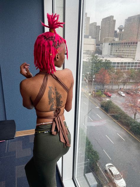 Pink And Red Locs, Brown And Pink Locs, Red And Blonde Locs, Blonde And Pink Locs, Locs For Women, Dragon Back Tattoo, Dreads Black Women, Pink Locs, Texture Shots