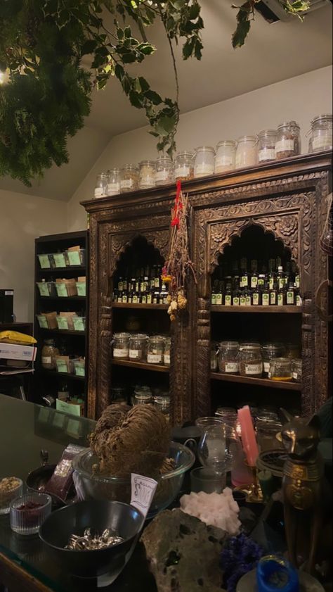 Candle Store Aesthetic, Candle Shop Aesthetic, Candle Making Station, Candle Business Aesthetic, Winter Goals, Witch Store, Aesthetic Candle, Magic Store, Metaphysical Store