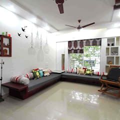 Indian Setting In Living Room, Indian Sitting Room Ideas, Bhartiya Baithak Living Rooms, Indian Sitting Sofa Living Rooms, Indian Sitting, Indian Seating, Modern Sofa Sets, Indian Sofa, Jars Decor