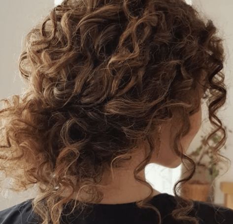 12 Curly Hair Looks That Are Safe To Try At Home - Society19 Curly Hair, Hairstyles, Hair