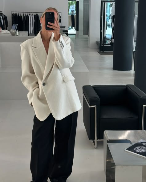 Whites 💭#photodump Rebrand Aesthetic, White Suit Outfit, Cream Blazer Outfit, Paris Trip Outfits, Office Fits, Suit Outfit, Cream Blazer, White Suit, Stylish Work Attire