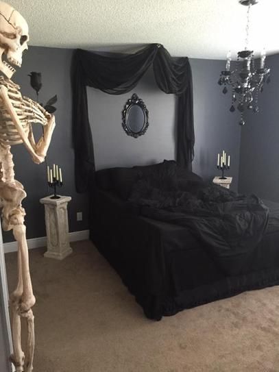 Gothabilly Decor, Feminine Bedroom Decor, Gothic Decor Bedroom, Gothic Room, Gothic Bedroom, Feminine Bedroom, Maria Theresa, Dark Home Decor, Goth Home Decor