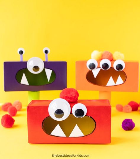 Tissue box monster craft Monsters Craft, Tissue Box Crafts, Halloween Invitation Card, Scarecrow Crafts, Halloween Infantil, Recycled Crafts Kids, Monster Craft, Box Crafts, Monster Crafts