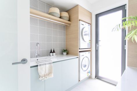 Laundry In Ensuite, Combined Bathroom And Laundry, Laundry Kitchen Combo Small Spaces, Kitchen And Laundry Combined Ideas, Small Kitchen And Laundry Combined, Laundry Room And Kitchen Combined, Laminex Laundry, Combined Bathroom Laundry, Laundry Kitchen Combo