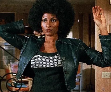 Pam Grier 70s Foxy Brown, Pam Grier Foxy Brown, Foxy Brown Pam Grier, Pam Grier, Foxy Brown, Vintage Black Glamour, Black Photography, Black Actors, Black Hollywood