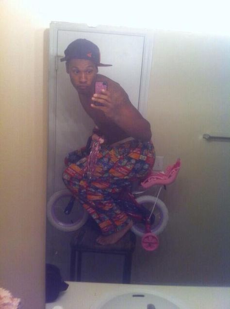 The Selfie Olympics - Imgur | Pinned by http://www.thismademelaugh.com Selfies, Funny