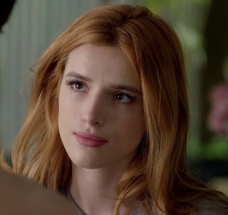 Bella Thorne Style, Bella Throne, European Aesthetic, Face Facial, Bella Thorne, Beauty Standards, Strawberry Blonde, Beauty Icons, Gorgeous Makeup