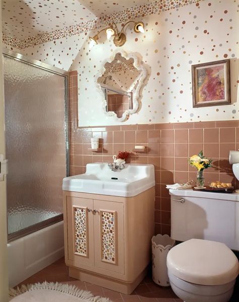 How the American Home Has Changed Since the '60s 1960s Bathroom, Pink Tile, Blue Bathroom Tile, Huge Houses, Mediterranean Style Homes, Bathroom Decorating, Ranch Style Homes, American Home, Ranch Style Home