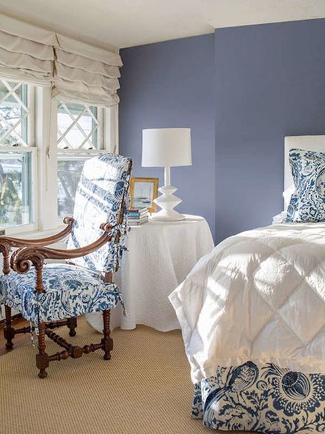 Benjamin Moore Luxe Periwinkle Bedroom, Periwinkle Room, Benjamin Moore Bedroom, Color Spotlight, Patterned Furniture, Bedroom Dressing, Paint Colors Benjamin Moore, Small Apartment Decorating, Perfect Bedroom