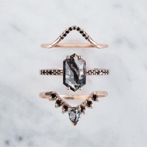 Alexis Russell on Instagram: “all black everything.🌚💘 . #ARvow #ARstack #sexyhexy #blackdiamondrings #hexagondiamond #hexagonring #stacksarethenewblack #stackingrings…” Rings Reference, Alexis Russell, Rings Men, Black Everything, Cute Engagement Rings, Future Engagement Rings, Black Wedding Rings, Dark Wedding, Hexagon Diamond