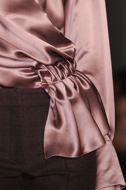 <3<3 Rosé Aesthetic, Mode Abaya, Rosé Brown, Silky Blouse, Soft Summer, Antique Roses, Color Analysis, Blush Roses, Color Textures