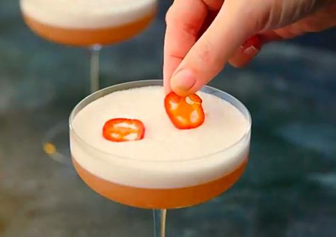 7 Aquafaba Cocktails Recipes: Best Chickpea Brine Drinks – Advanced Mixology Vegan Eggnog Recipe, Aquafaba Recipes, Vegan Eggnog, Drinks To Try, Orange Syrup, Cinnamon Syrup, Sour Foods, Raspberry Liqueur, Cocktails Recipes