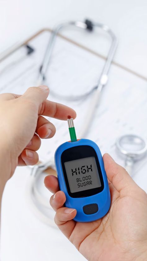 Blood Glucose Meter, Homeopathy Medicine, Low Blood Sugar Levels, Daily Hacks, Blood Sugar Management, Low Blood Sugar, Blood Glucose Levels, Regulate Blood Sugar, High Blood Sugar