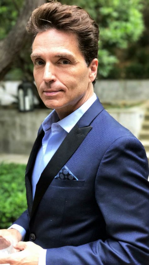 Richard marx Richard Marx Pictures, Charlize Theron Hair, Richard Marx, Sharp Dressed Man, Charlize Theron, Singer Songwriter, Men Dress, Picture Video, Songwriting