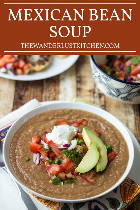 Warm your soul with this creamy Mexican Bean Soup. This pinto bean soup offers a flavorful and affordable taste of Latin comfort. Mexican Pinto Bean Recipes, Pinto Soup, Bean Soup Mexican, Healthy Delicious Soups, Mexican Bean Soup, Pinto Bean Soup, Pinto Bean Recipes, Pinto Bean, Vegetable Soup Healthy