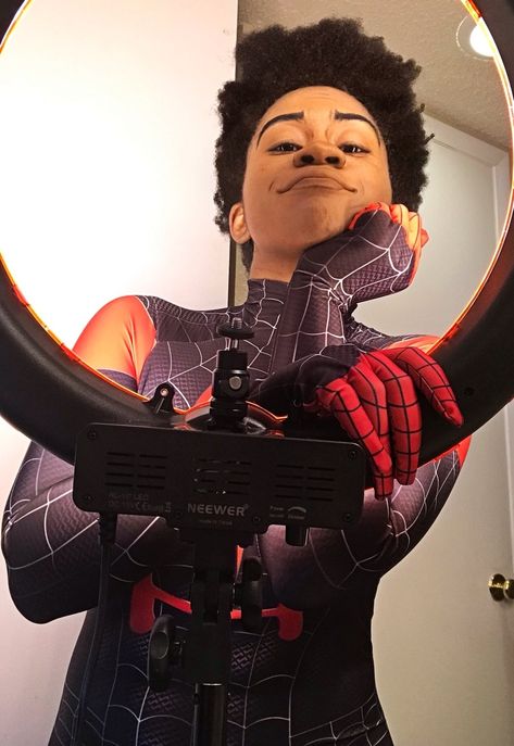 Mile Morales Cosplay, Miles Morales Twins Au, Miles Morales Fan Cast, Miles Morales Fanfic, Miles Morales Parents, Miles Morales Gacha Club, Miles Morales Scenes, Miles Morales Selfie, Miles Morales Boyfriend Material