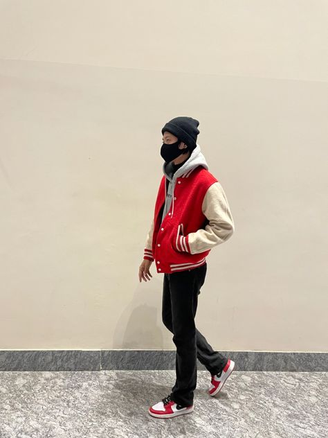 Air Jordan 1 Chicago Outfit Men, Air Jordan 1 Chicago Outfit, Jordan 1 Red Outfit, Jordan 1 Chicago Outfit, Outfit With Jordan 1, Chicago Fits, Air Jordan 1 Red, Jordan 1 Red, Air Jordan 1 Chicago