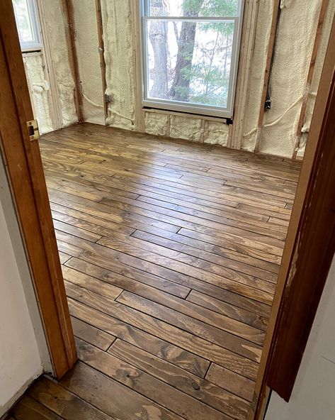 Burnt Plywood Flooring Diy, Staining Hardwood Floors Diy, Stained Plywood Floors Diy, Attic Airbnb, Witchy Camping, Diy Floor Ideas, Burnt Plywood Floor, Stained Plywood Floors, Flooring Hacks