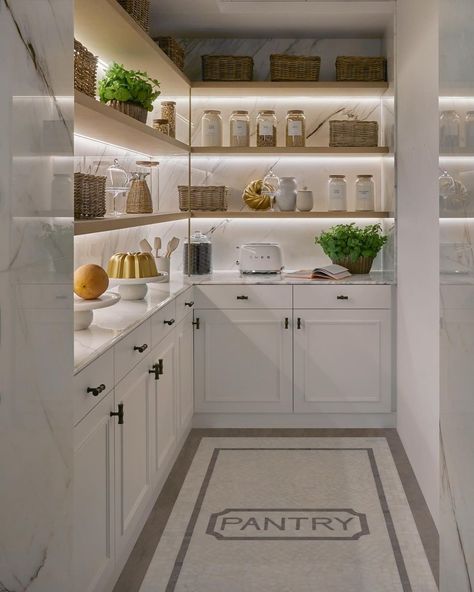 30 Stylish Shaker Cabinets With Handles Ideas You Will Love Butlers Pantry Butcher Block, L Shape Pantry Design, Narrow Butlers Pantry, Sophie Paterson Interiors, Beautiful Pantry, Sophie Paterson, Pantry Room, Pantry Remodel, Butlers Pantry