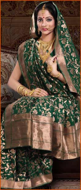 Dark #Green Pure #Banarasi #Silk #Saree with #Blouse @ $252.71 | Shop Here: http://www.utsavfashion.com/store/sarees-large.aspx?icode=snn27d Paithani Dress, Onam Sarees, Yeola Paithani, Sarees Bridal, Indian Sari Dress, New Saree Designs, Silk Saree Kanchipuram, Paithani Sarees, Indian Bride Outfits