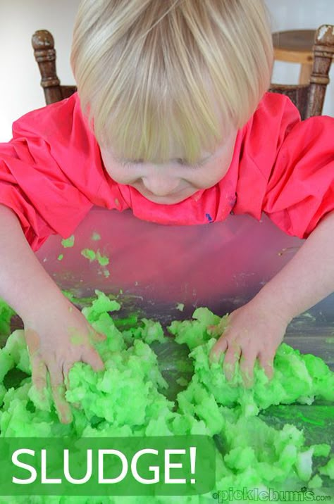 Sludge! - super sensory play with cooked cornstarch and water! Cornstarch And Water, Hand Strengthening, Craft Recipes, Water Food, Dish Detergent, Corn Flour, Sensory Table, Food Colouring, Messy Play