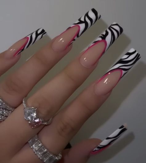 Pink And White Zebra Nails, Nails Acrylic Zebra Print, Hot Pink Zebra Nails, Y2k Zebra Nails, Nail Designs Zebra Print, Mc Bling Nails, Baddie Y2k Nails, Y2k Stiletto Nails, Tokio Hotel Nails