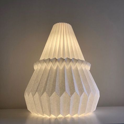 Biomimicry Lamp, Origami Lamps, Paper Light Shades, Origami Collection, Eco Friendly Interior Design, Origami Lights, Interior Design Lighting, Origami Home Decor, Origami Lampshade