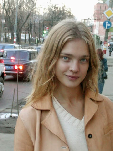 Natalia Vodianova Natalia Vodianova Aesthetic, Natalia Vodianova Young, Natalia Vodianova Hair, Natalia Vodianova Style, 00s Models, Slavic Doll, Olive Complexion, Mert And Marcus, Russian Aesthetic