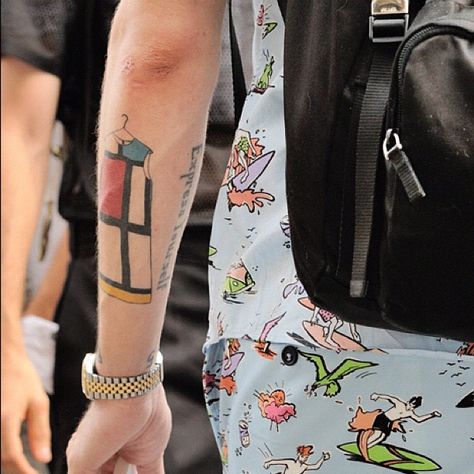 Mondrian tat on Prada boy. Mondrian Tattoo, Mondrian Design, Abstract Tattoos, Nick Knight, Mens Editorial, Abstract Tattoo, Fashion Website, Inked Girls, Small Tattoos