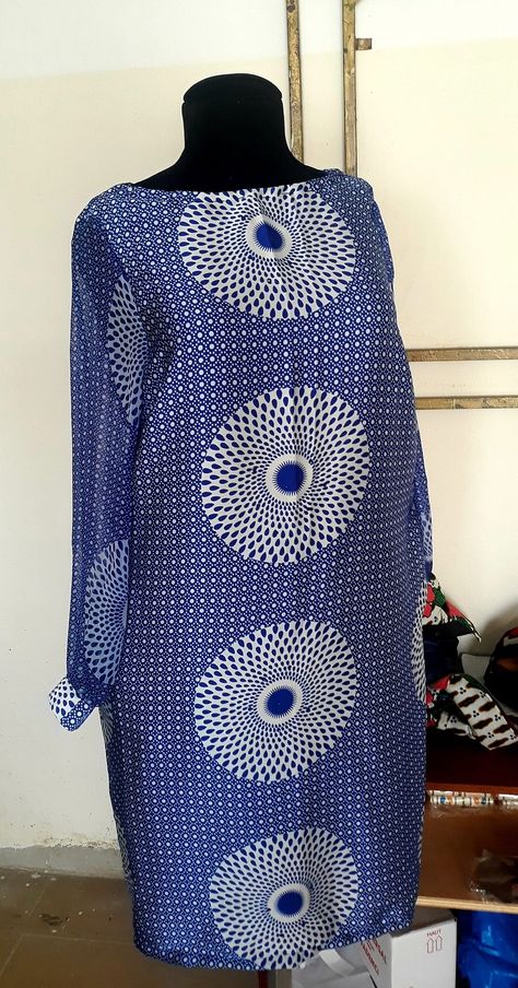 Soie Wax Model, African American Fashion, African Print Clothing, Short African Dresses, African Fashion Skirts, African Dresses Modern, Naija Fashion, African Fashion Ankara, Batik Fashion