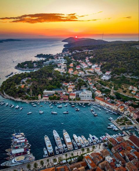 Do you miss those warm summer evenings... 🌅🥰 ・・・ 📍H V A R Town #IslandHvar by: @dronephotos_dado ・・・ Every visitor of this ancient city is sure to find his own fraction of tranquillity and magic, so generously offered by this charming place. Welcome to the city of Hvar – city with a soul! ・・・ #Hvar #potd #photooftheday #hvartown #sunset #Dalmatia #Croatia #Adriatic #Adriaticsea #Hvarisland #summer #croatiafulloflife #summervibes #pakleniislands #DiscoverDalmatia #adriaticdream #VisitHvar #Vis Croatia Sunset, Vis Island, Dalmatia Croatia, Hvar Island, Hvar Croatia, Dominic Cooper, City Sunset, Sunset City, Island City