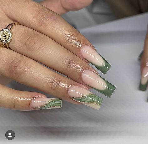 French Tip Nails With Green Design, Christmas Nails Simple Classy Green, Forest Green Acrylic Nails, Australia Nails, Green Acrylic Nails, Wow Nails, Winter Nails Acrylic, Stylish Nails Designs, Modern Nails