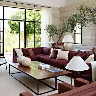 Decorating a neutral living room, with a maroon couch Burgundy Sofa Living Room, Burgundy Couch Living Room, Burgundy Couch, Burgundy Sofas, Burgundy Living Room, Minimalist Living Room Decor, Small Living Room Design, Decorating Advice, Neutral Living Room