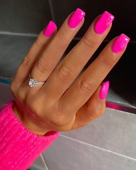 Cute Pink Nails, Smink Inspiration, Cute Gel Nails, Pink Nail, Pink Acrylic Nails, Neon Nails, Dipped Nails, Classy Nails, Fancy Nails