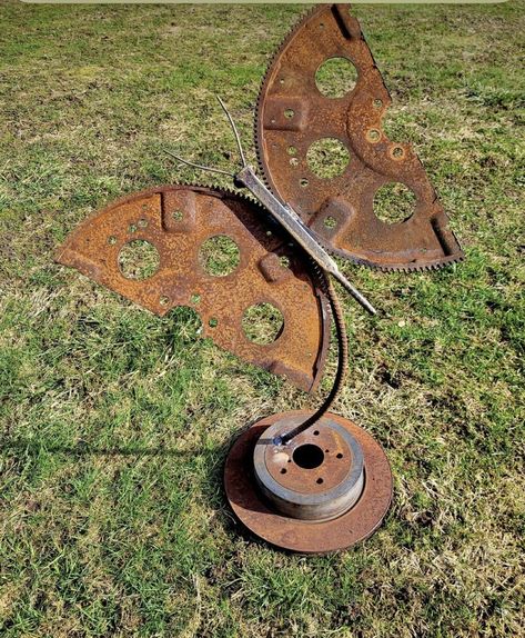 Scrap Metal Garden Art, Scrap Yard Art, Scrap Metal Art Car Parts Simple, Rusty Garden Art, Metal Butterfly Yard Art, Diy Metal Yard Art, Scrap Metal Art Garden Junk, Rusty Metal Garden Art, Junk Metal Art