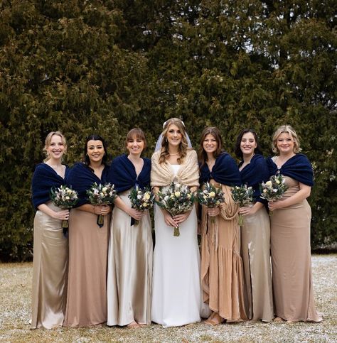 Bridesmaids bouquets