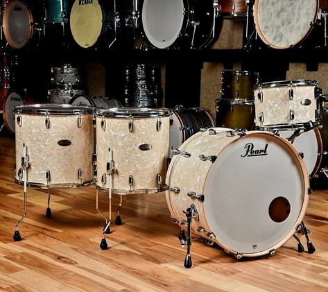 Pearl Drum Kit, Pearl Drums, Drum Shop, Drum Sets, Drum Accessories, Acoustic Drum, Drum Parts, Snare Drums, Drum Kit