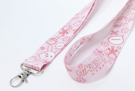 Key Lanyard Aesthetic, Lanyard Kawaii, Lanyard Aesthetic, Anime Lanyard, Marshmallow Bunny, Lanyard For Keys, Egirl Aesthetic, Pink Games, Cute Lanyards