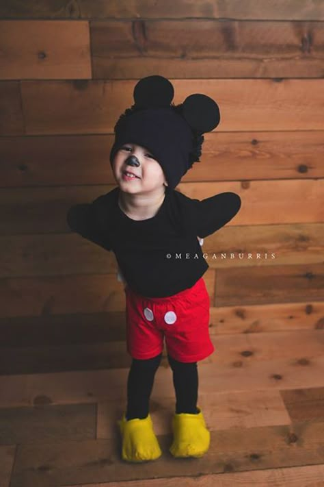 Baby Mickey Mouse Costume, Mickey Mouse Halloween Costume, Mickey Costume, Halloween Mini Session, Mouse Diy, Sibling Halloween Costumes, Toddler Boy Halloween Costumes, Mickey Mouse Costume