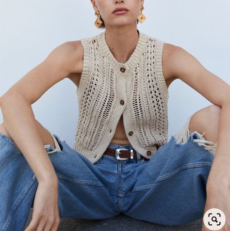 Knit Vest Outfits For Women, Sleeveless Cardigan Outfit, Crochet Knit Vest, Knit Vest Outfit, Mango Clothing, Summer Knitwear, Sweater Vests, Fall Sweater, Casual Vest