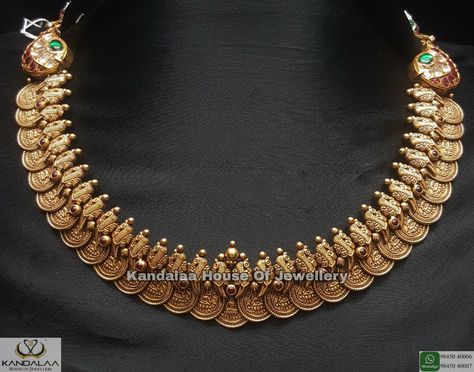 Kasu Necklace with antique polish Kasula Peru Latest Designs, Jewllary Design, Kasu Malai, Kasu Necklace, Kasula Peru, Vaddanam Designs, Wedding Jewelry Sets Bridal Jewellery, Jewel Design, Antique Gold Earrings