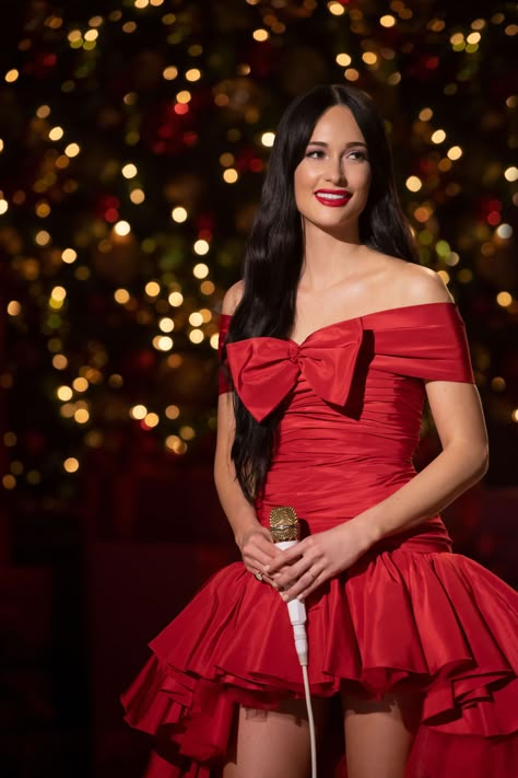 Christmas Show Outfits, Kacy Musgraves, Kacey Musgraves Christmas, Show Outfits, Gigi Style, Kacey Musgraves, American Princess, Christmas Shows, Yee Haw