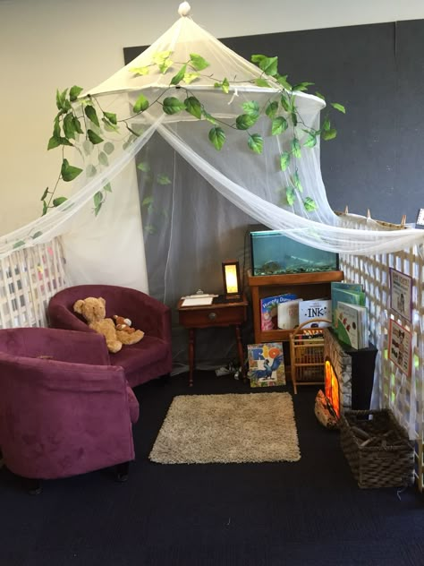 Classroom Canopy Ideas, Canopy In Classroom, Cute Reading Corner Ideas Classroom, Elementary Classroom Reading Nook, Fairytale Reading Corner, Reading Areas In Classrooms, Chill Corner Classroom, Nature Reading Corner, Preschool Book Corner