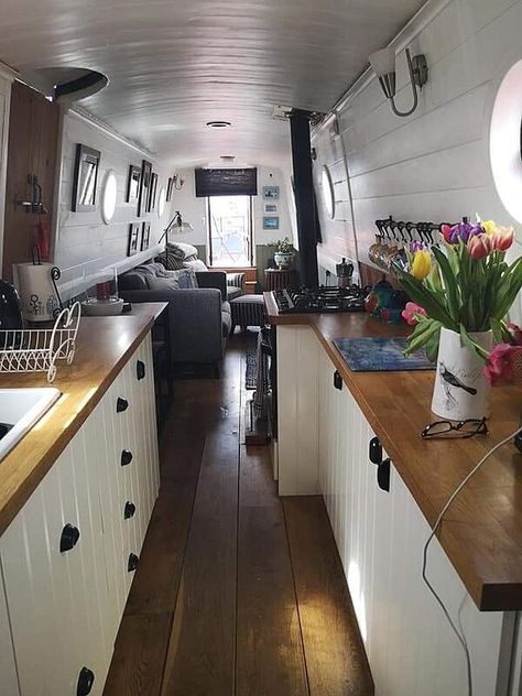 Narrowboat Kitchen, Barge Interior, Canal Boat Interior, Van Interiors, Barge Boat, Narrowboat Interiors, Canal Barge, Amazing Interior Design, Boat Living