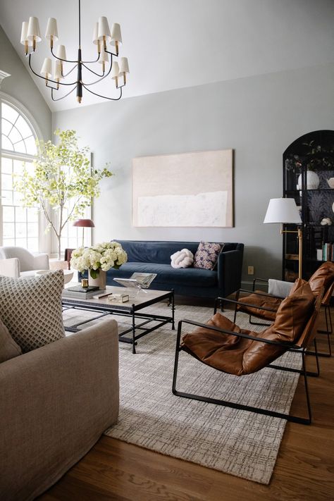 How to (Purposefully) Mismatch Furniture - Chris Loves Julia Mismatch Couches Living Room, Mismatch Furniture, Mismatched Sofas, Modern Colonial House, Mismatched Living Room Furniture, Mismatched Furniture, Purple Living Room, Mismatched Chairs, Neutral Furniture