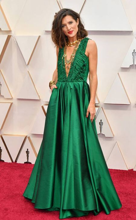 Kiri Nathan gown graces the Oscars red carpet - FashioNZ Chelsea Winstanley, Oscars 2020 Red Carpet, Oscars 2020, Oscars Red Carpet, Oscar Dresses, Armani Prive, Penelope Cruz, The Oscars, Celebrity Red Carpet