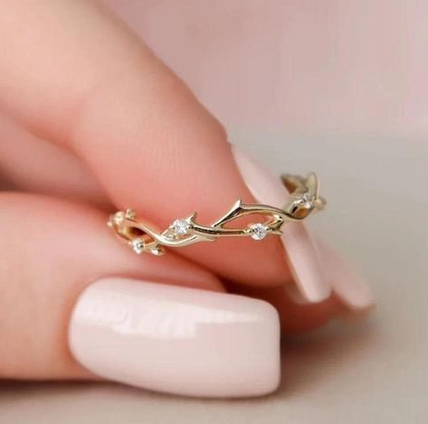 Handmade Twig wedding band Vintage Twig Ring For Woman Twisted Ring Diamond Vine ring Moissanite Floral wedding band Unique Branch band Ring, Twig Ring Women, Cz Diamond Ring, Leaf Ring Sterling Silver Ring, Women Ring Gold, Twig Engagement Ring, Rose Gold Bridal Ring, Dainty Diamond Band, Twig wedding band, Vintage Twig Ring For Woman, Twisted Band, Round Moissanite Floral wedding band, Minimalist Band, Unique Branch band, Full Twisted Wedding Band, Women's Real Diamond Twig Wedding Band, Diamond Vine Ring, Women Branch Band, Stacking Band, Anniversary Gift Band 💍 𝗠𝗲𝘁𝗮𝗹 💍 Metal: Yellow Gold, Rose Gold, White Gold, Sterling Silver (As per Selection) Purity: 9KT, 10KT, 14KT, 18KT, 925 for Silver (As per Selection) Assurance: All jewelry will come with stamping 💎 𝐌𝐨𝐢𝐬𝐬𝐚𝐧𝐢𝐭𝐞 Twig Wedding Band, Floral Wedding Bands, Twig Ring, Twisted Ring, Vintage Wedding Band, Twist Ring, Classy Jewelry, White Band, Ring Box