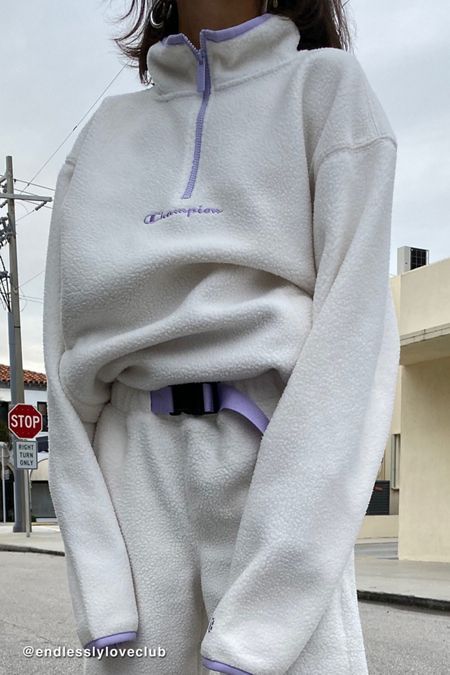 Fleece Outfit, Pullovers Outfit, Tokyo Street Fashion, Le Happy, Women's Hoodies, Half Zip Sweatshirt, Sweatshirt Outfit, Hoodie Outfit, Mode Inspo