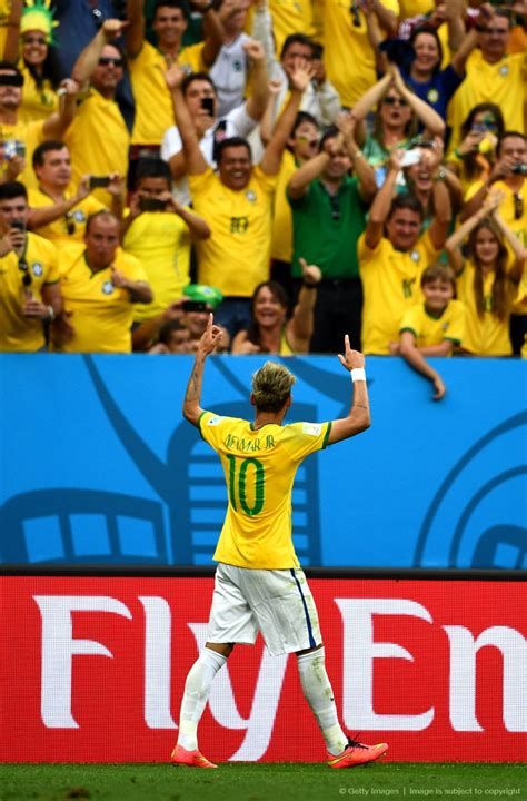 Neymar Jr 2014, Hard Photos, Brazil Wallpaper, Neymar Barcelona, Nba Lebron James, Neymar Brazil, Hard Photo, Neymar Jr Wallpapers, Messi And Neymar